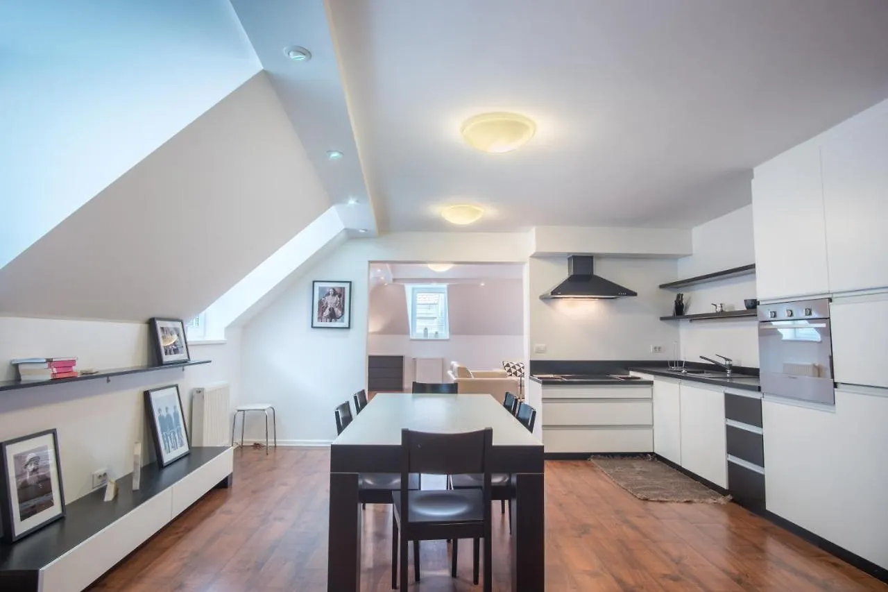 Old Town 3 Bedroom Presidential Loft Ljubljana 0*,